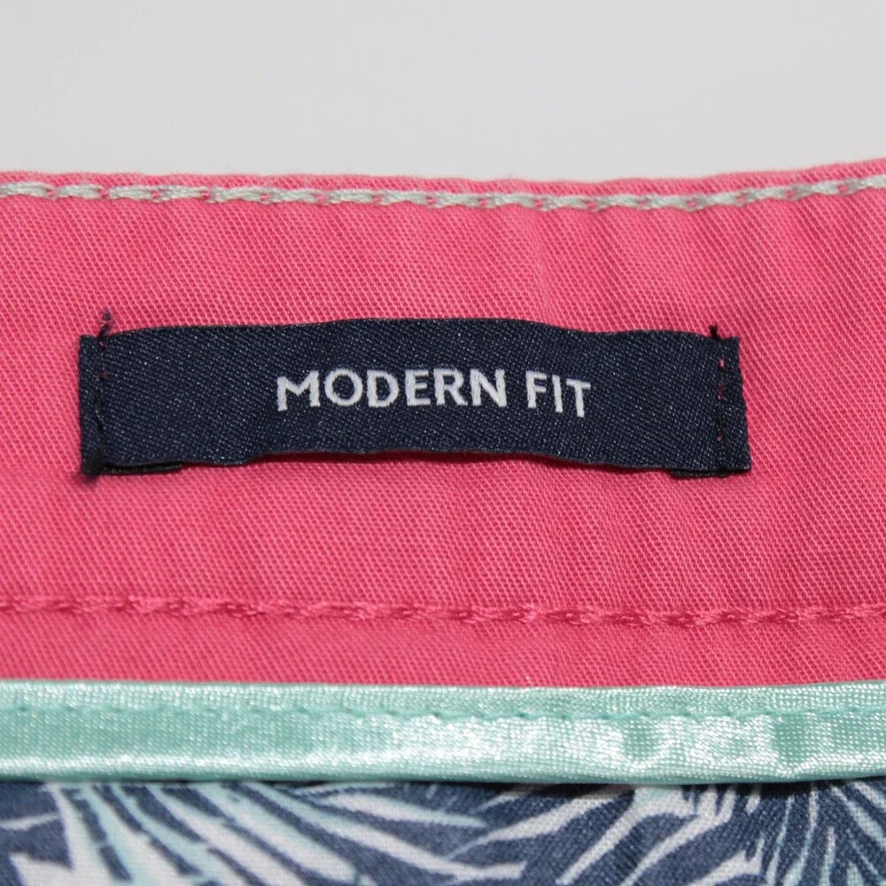 Gardeur NWT Bermuda / Casual Shorts Size 44 US Modern Fit in Pink 100% Cotton